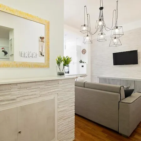 3 Bed Modern Flat - 15 Minutes Walk To Colosseum Lägenhet *